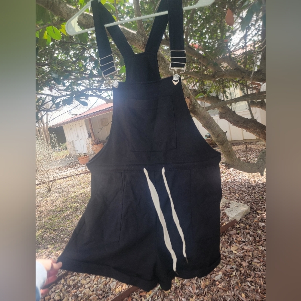 NWT Black Loose Shorts Overalls By Anrabess Size Small